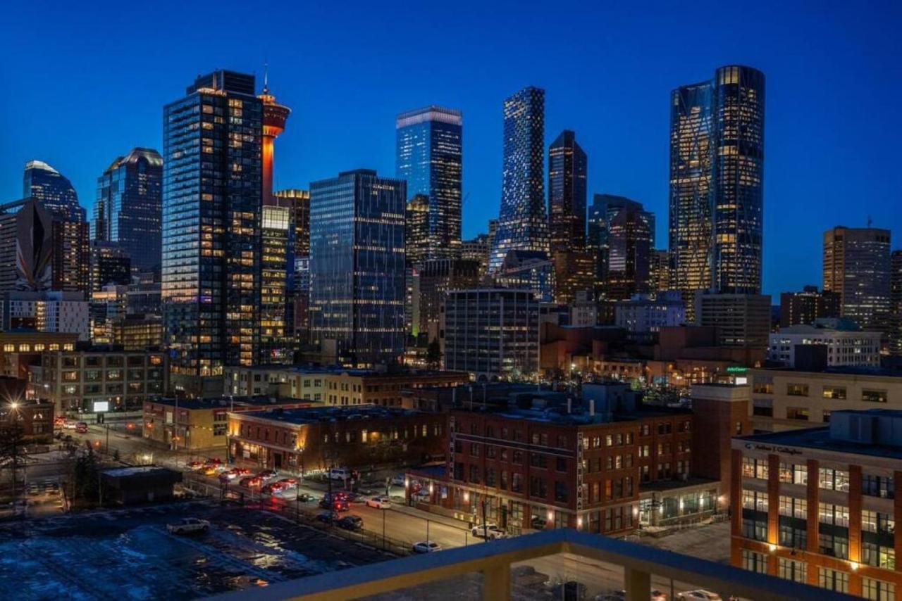 Luxury Apartment On The 9Th Floor Near Stampede, Complimentary Wine, 2 Car Ug Parking YYC Exterior foto